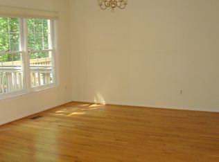 1358 Heritage Oak Way, Reston, VA 20194