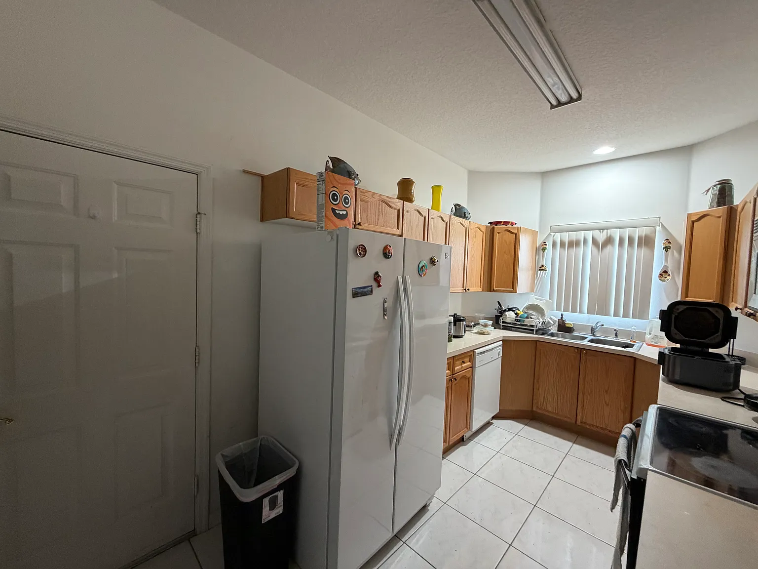 4 bed, 2470 sqft, $2,250 — Photo 3
