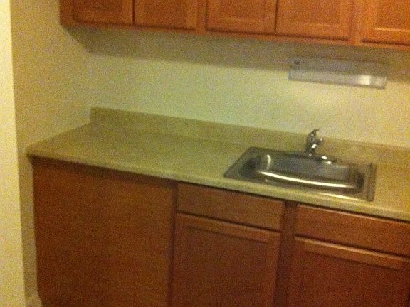 3rd image of 13925 S Clark St APT B34