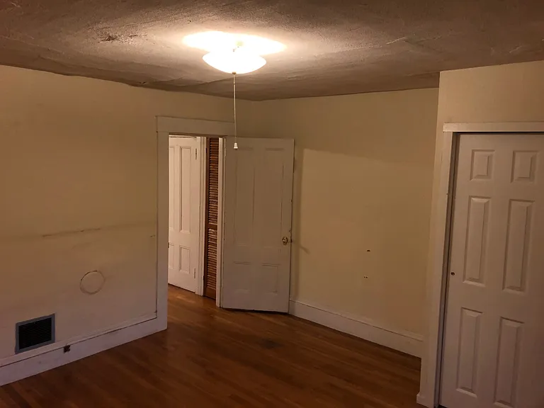 8 Richardson St #3 — Photo 6