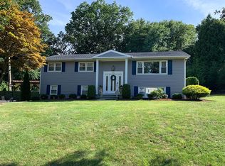 408 Obrien Ct, Wyckoff, NJ 07481
