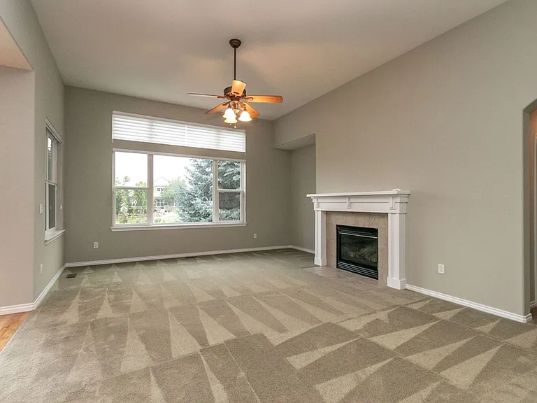 711 Windflower Dr — Photo 7