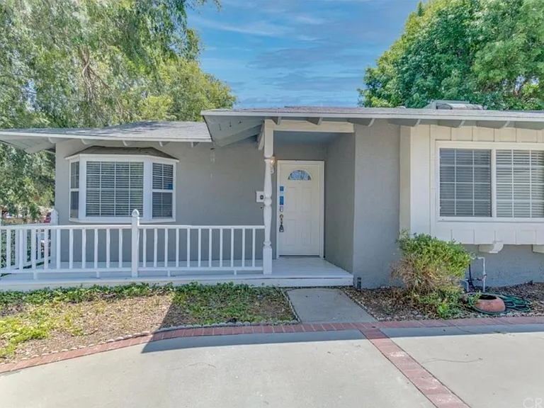 7913 Royer Ave — Photo 21