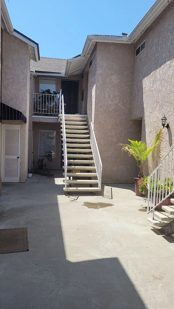 Ingalls Street ING — Photo 2