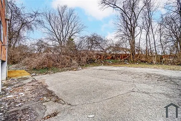 2502 Flanigan Ct #4 — Photo 25