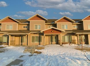 3606 Long Branch Ave, Williston, ND 58801