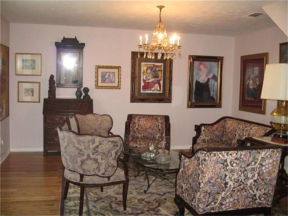 Formal Living/Dining or Extra Room