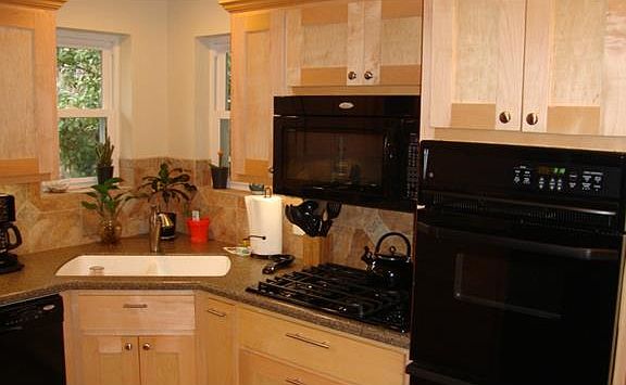 2nd image of 2510 Bowie Cir