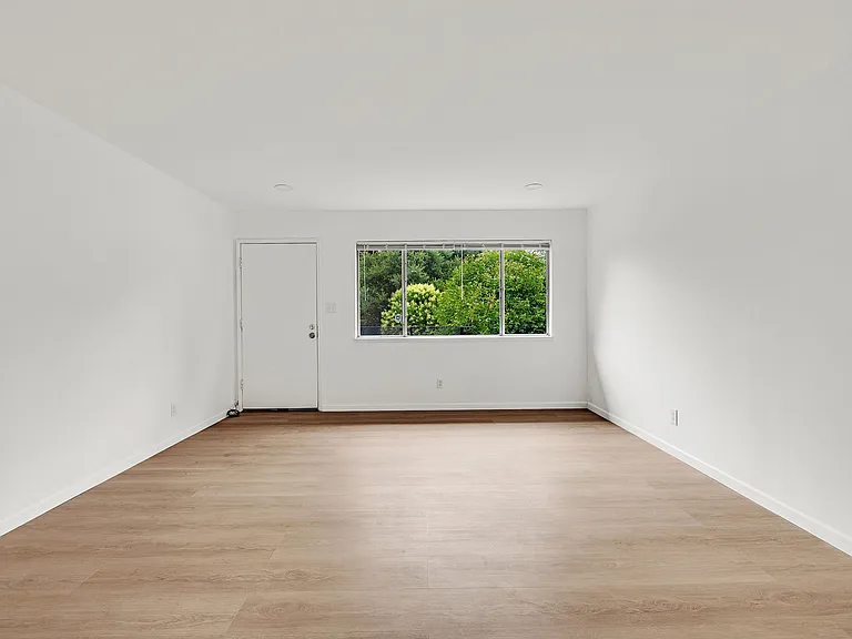1364 C St #3 — Photo 6