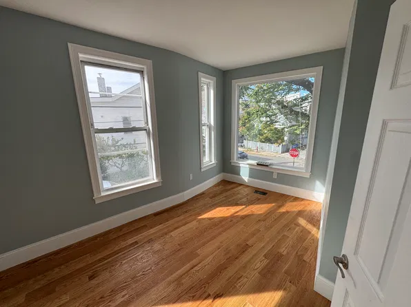 13 Spring St, Somerville, MA