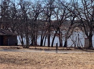 5912 S Lakeside Dr, Guthrie, OK 73044