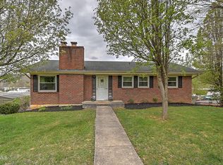 428 Merriwood Dr, Bristol, TN 37620