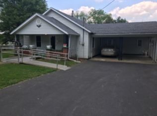 325 Market St, New Haven, IL 62867