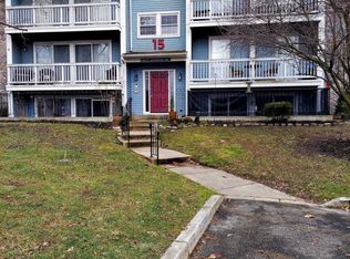 169 Kenwood Dr, Sicklerville, NJ 08081