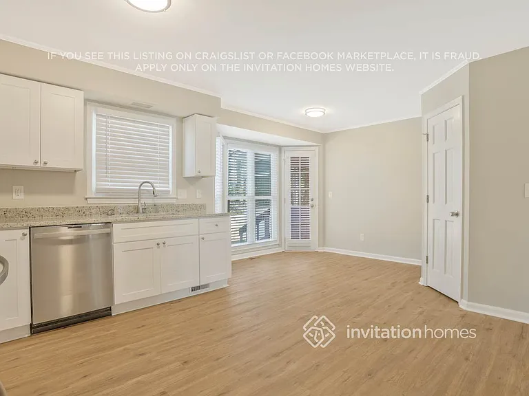 154 Infantry Way SW — Photo 9