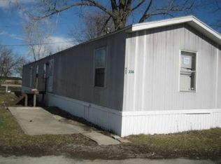 18330 Brim Rd, Bowling Green, OH 43402