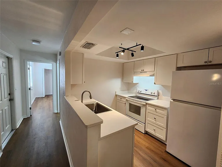 5823 SW 9th Pl #H-55 — Photo 15