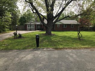 6705 Forsythia St, Springfield, VA 22150