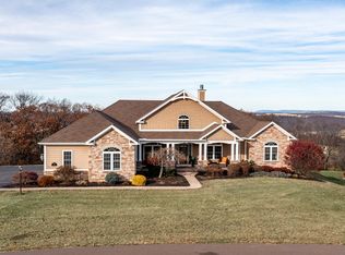 54 Terre Ln, Danville, PA 17821