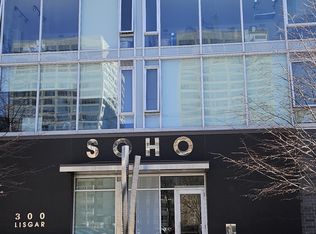 300 Lisgar St #1209, Ottawa, ON K2P 0E2