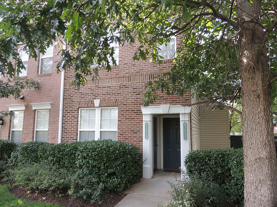 1st image of 42459 Rockrose Sq