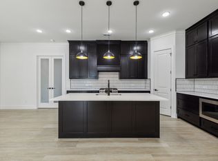 800 Abbey Rd, Van Alstyne, TX 75495