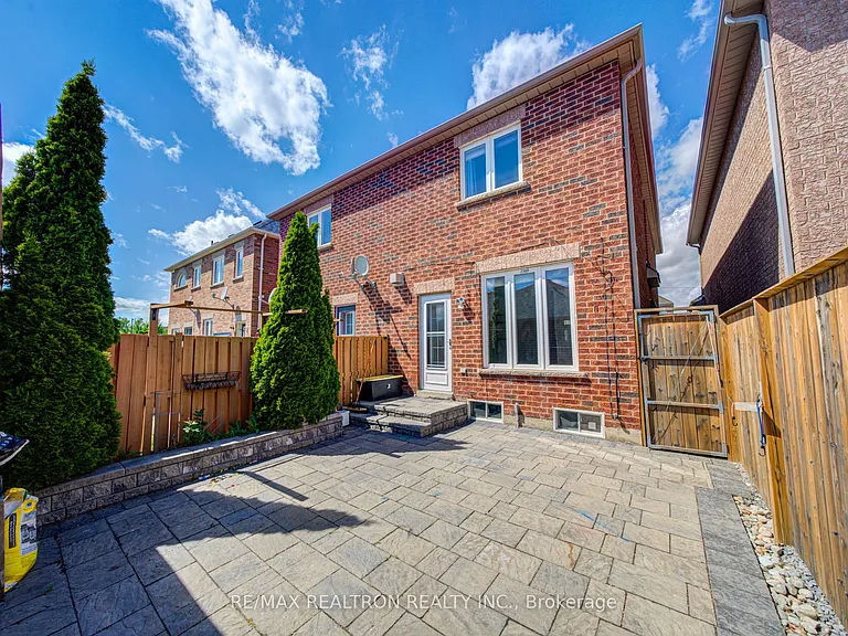 2365 Bur Oak Ave — Photo 33
