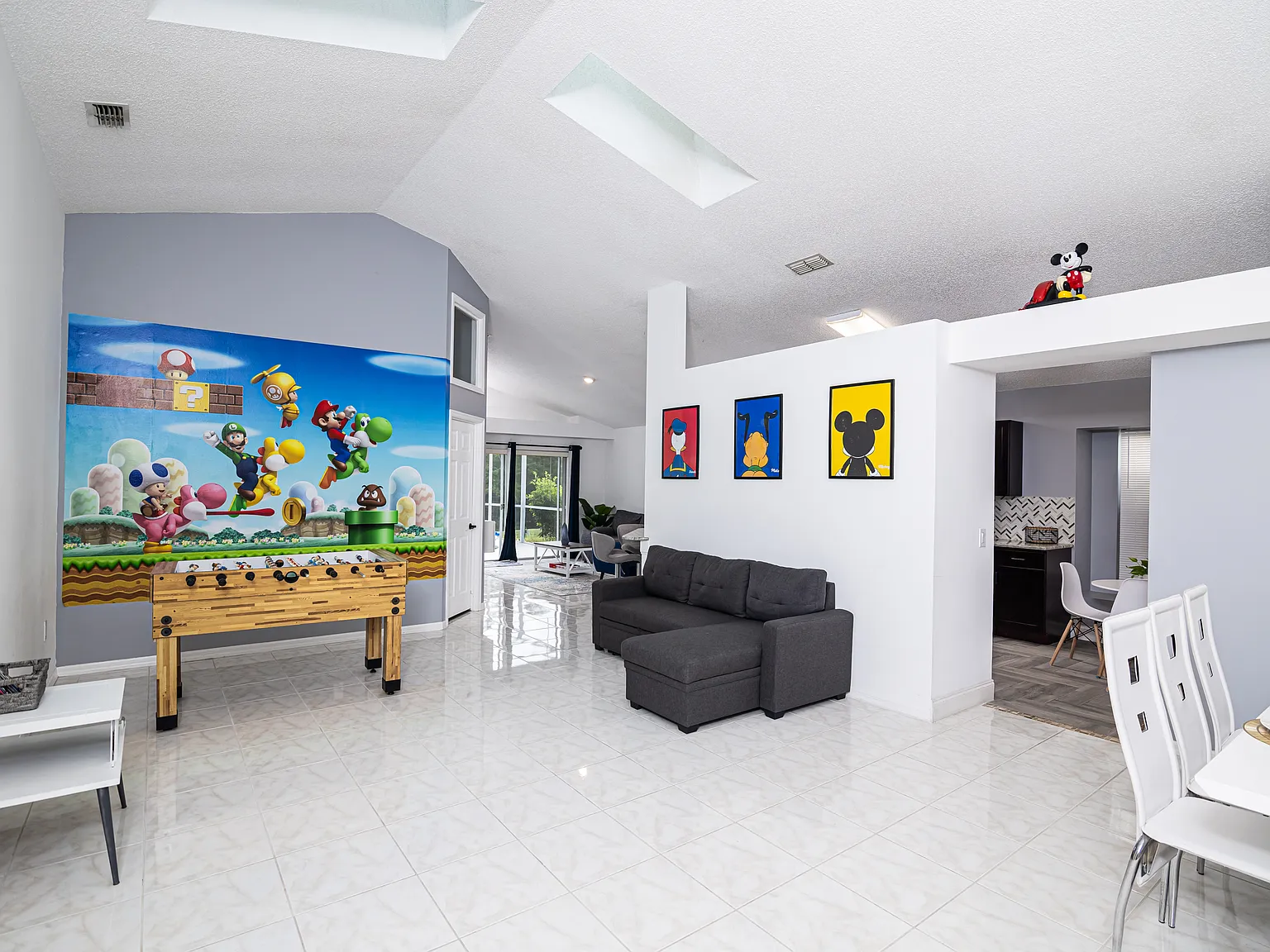 3 bed, 1598 sqft, $2,700 — Photo 3