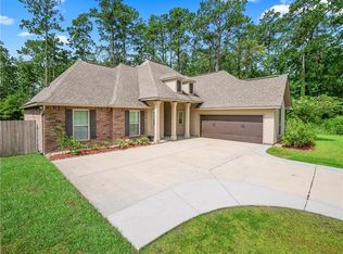 621 English Oak Dr, Madisonville, LA 70447