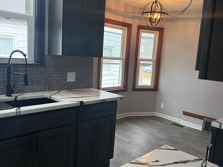 1050 Bulen Ave — Photo 9