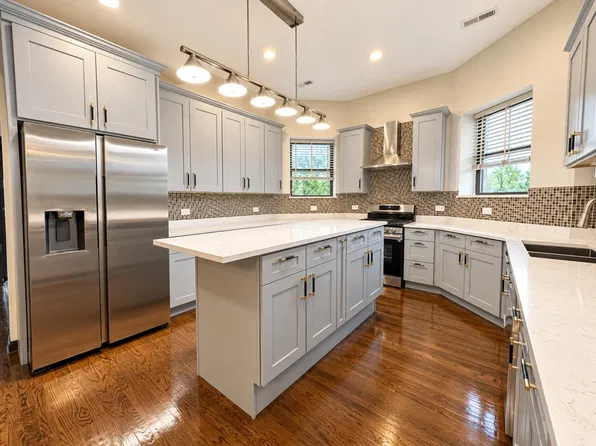 442 E 48th St, Chicago, IL