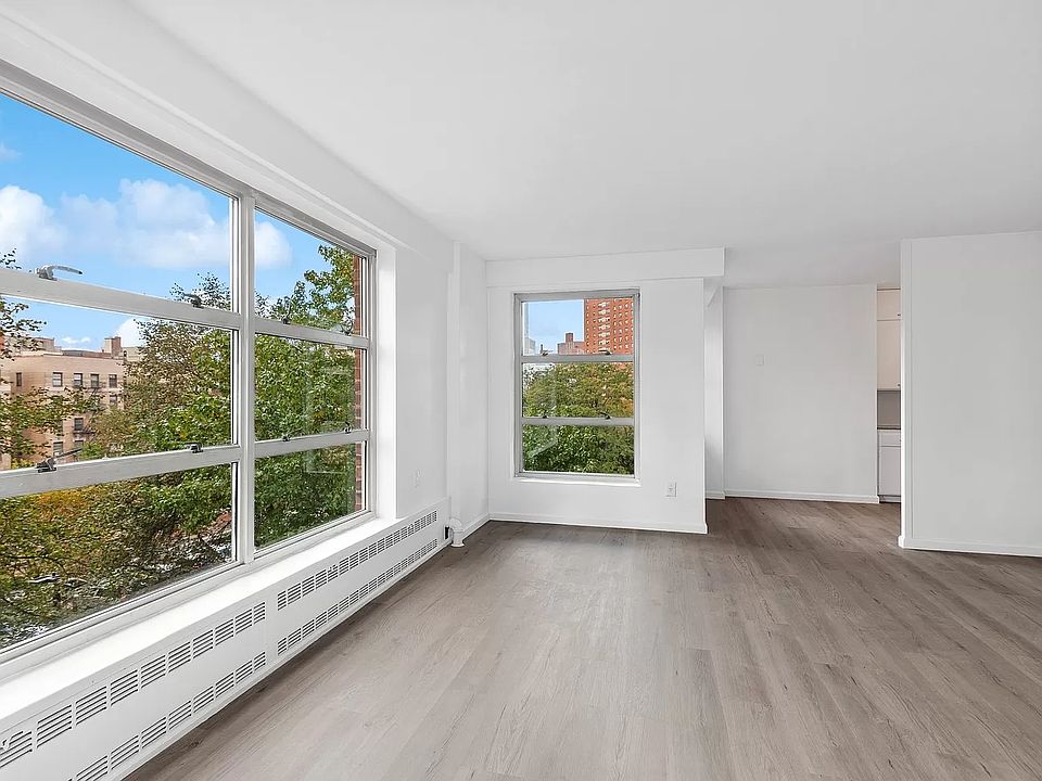 1st image of 80 La Salle St APT 5A