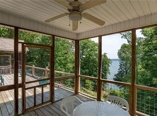 9200 De Pontee Ln, Rogers, AR 72758