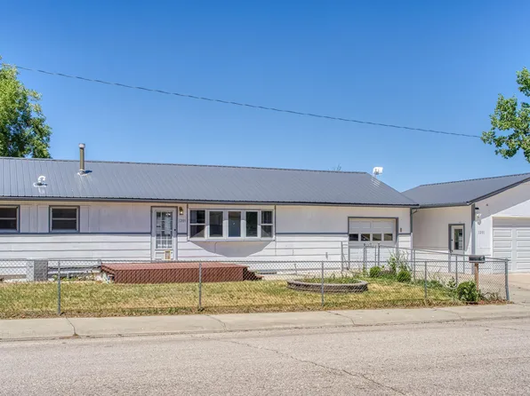 1201 E 8th St, Gillette, WY 82716