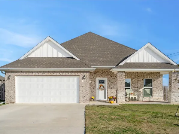 102 Manfield Ave, Pea Ridge, AR 72751
