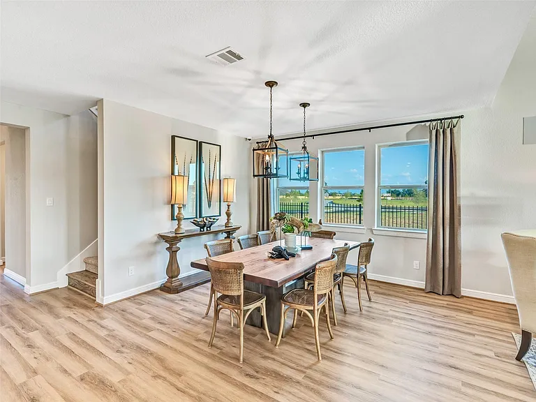 11 Shumard Oak Dr — Photo 5
