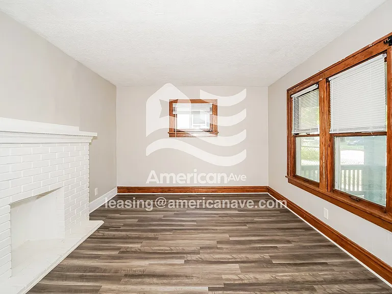 1465320_003_living_room_14078266.jpg