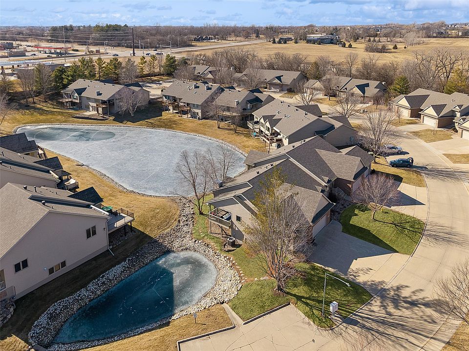 1st image of 15410 Oakwood Dr