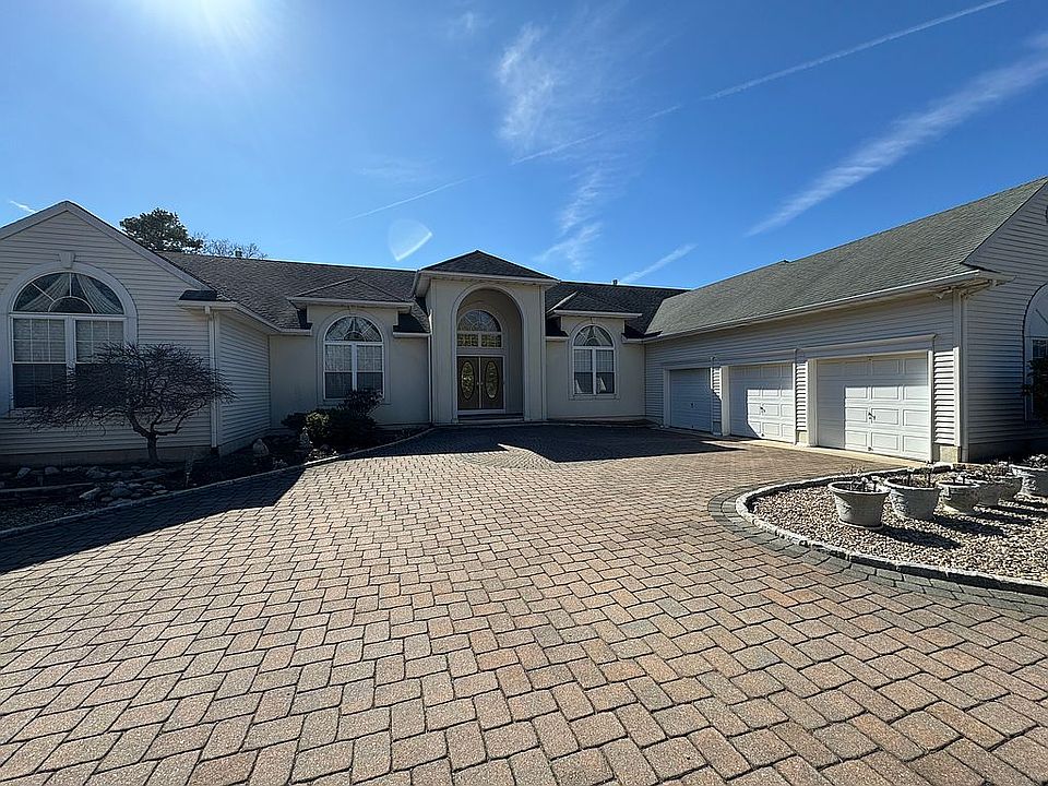 1st image of 199 Royal Oak Dr