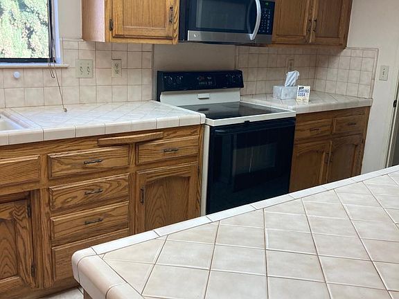 4th image of 1679 Coral Dr #1679
