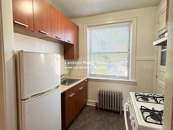 5th image of 826 S Austin Blvd APT 2N