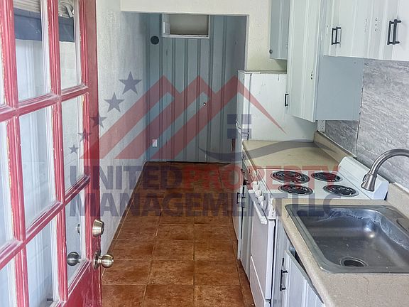 2nd image of 207 N Alameda St #A
