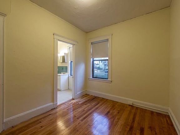 3rd image of 26 Hamilton Rd APT 1