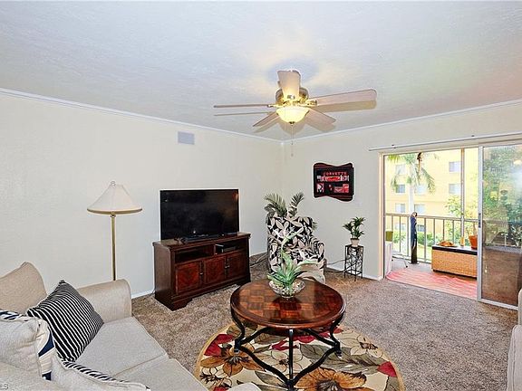 5th image of 2366 E Mall Dr APT 314