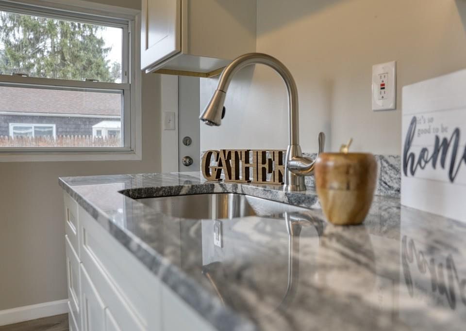 93 Melville St, Springfield, MA 01104 Zillow