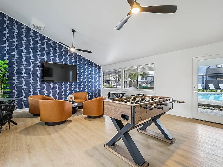 ReNew Fair Oaks — Photo 11