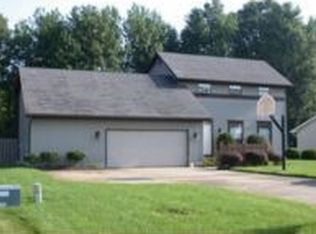 672 Angiline Dr, Youngstown, OH