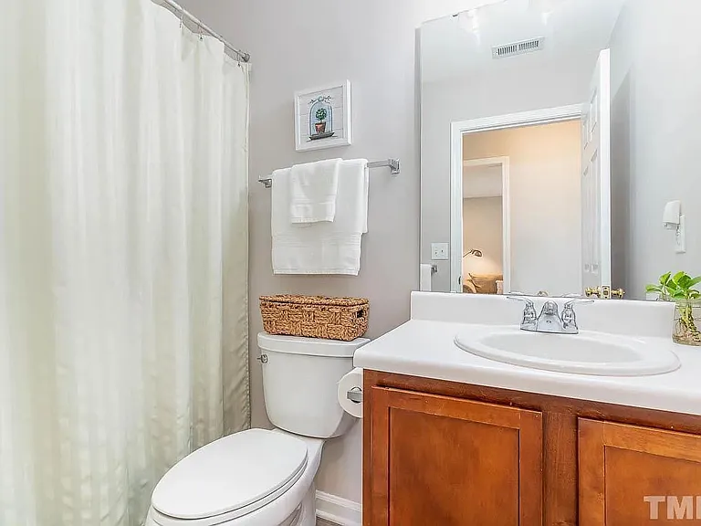 2408 King Malcolm Ln — Photo 13