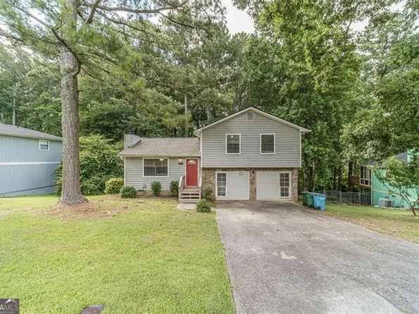 3872 Tree Bark Ln, Snellville, GA 30039