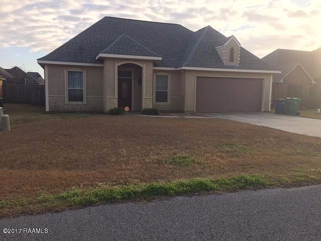 1st image of 210 Oak Hill Ln